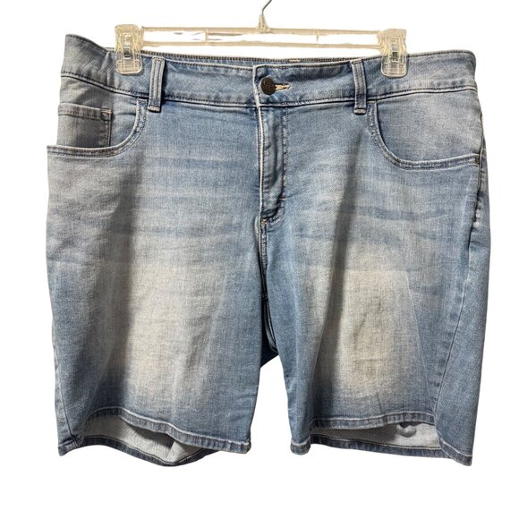Lee Rider Midrise Shorts Light Wash Denim Inseam 9'' Womens Size 18W shorts - Picture 1 of 11